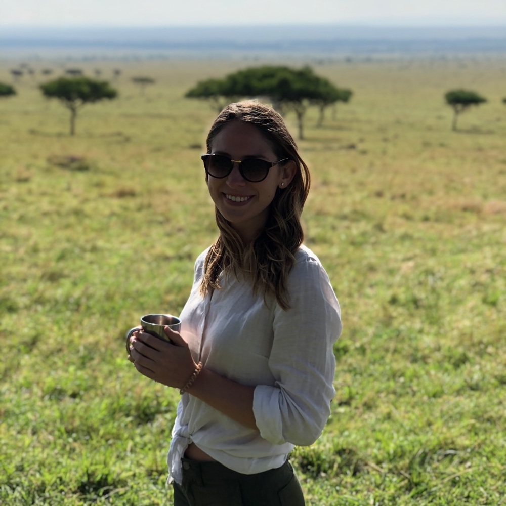 Meet your posher, Dayna